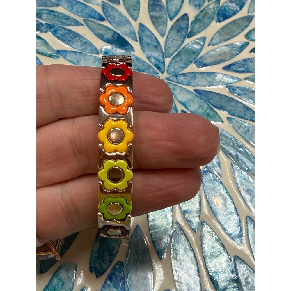 Multicolor Enamel Daisy Flower Gold Tone Stretch Bracelet Retro Floral Kidcore - Picture 4 of 8